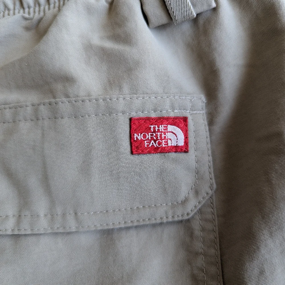 The North Face‎ Men's Convertible Pants/Shorts (Sz M)